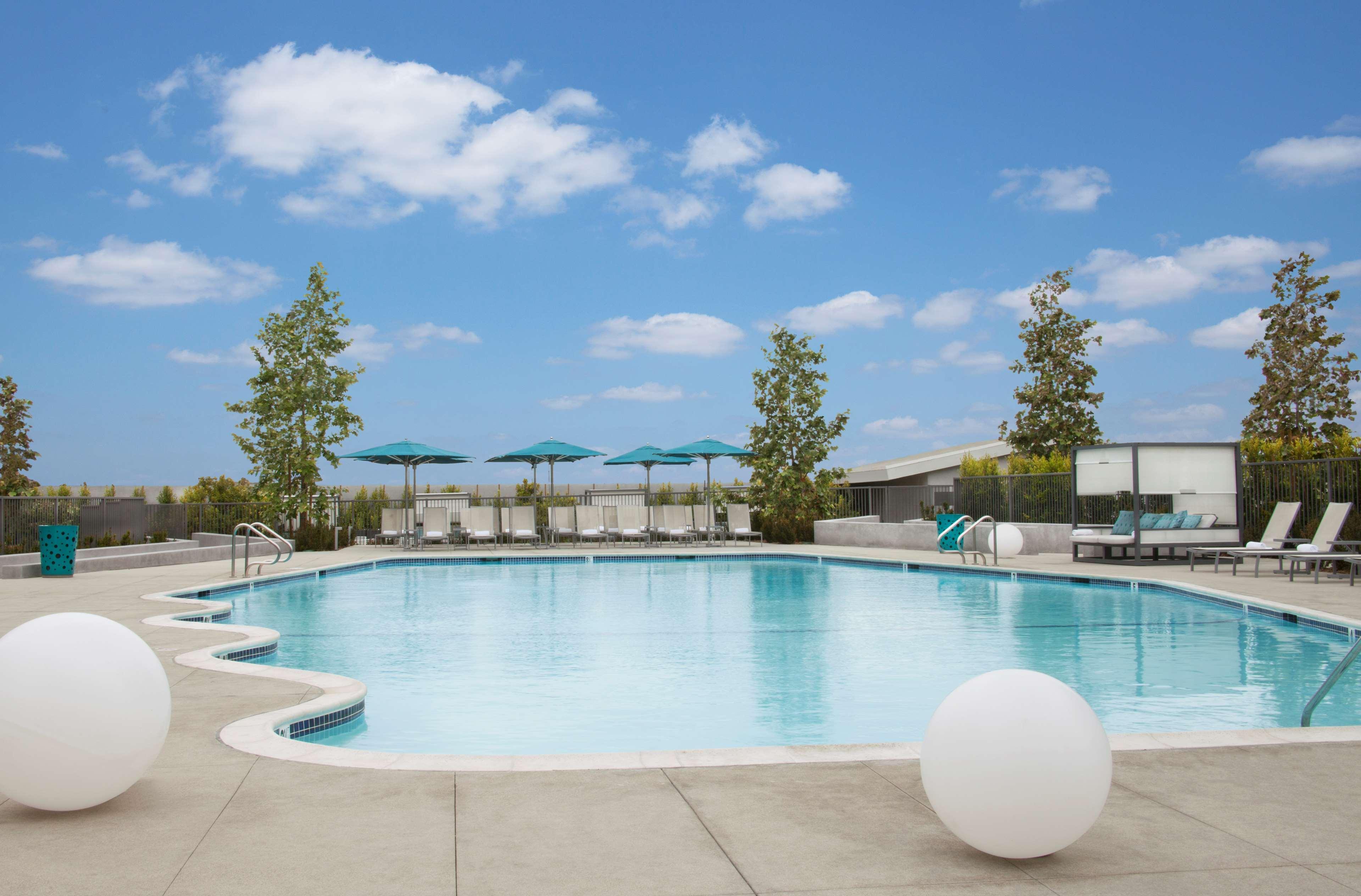 Hotel Hyatt Regency Angeles International Airport 3*