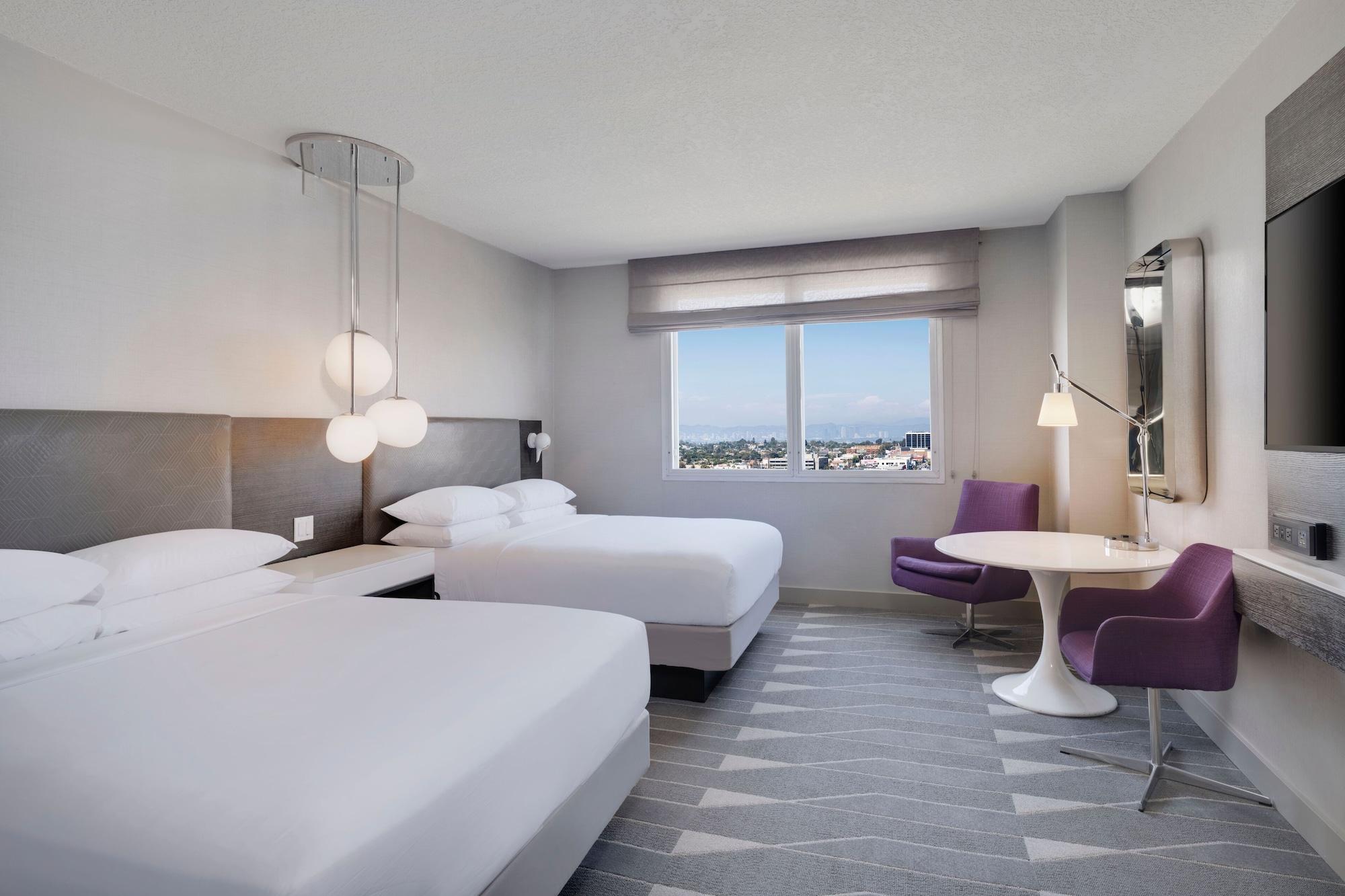 Hyatt Regency International Airport 3*